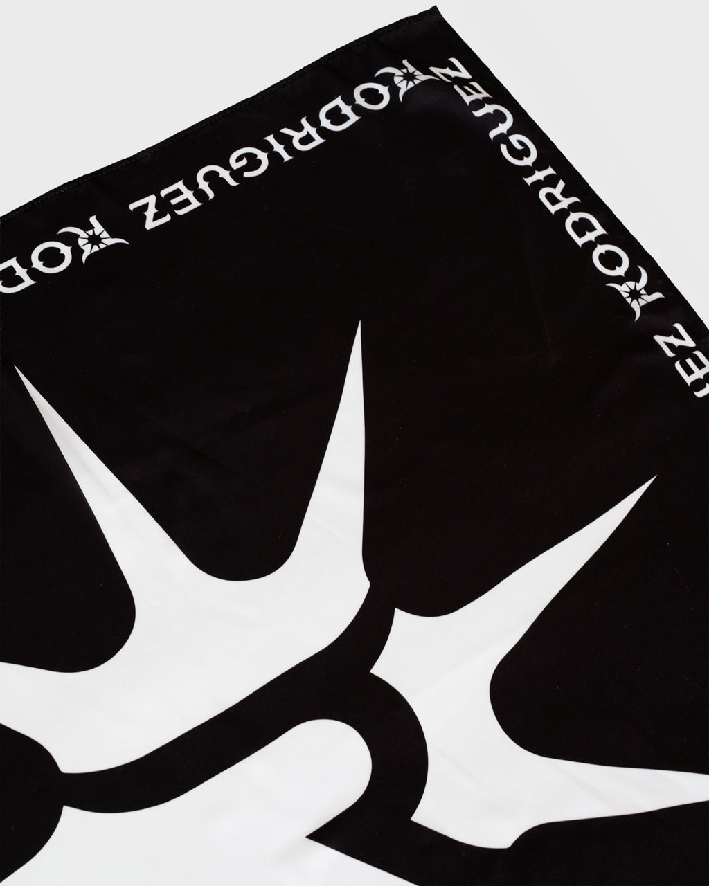 THE RODRIGUEZ BANDANA BLACKSTAR