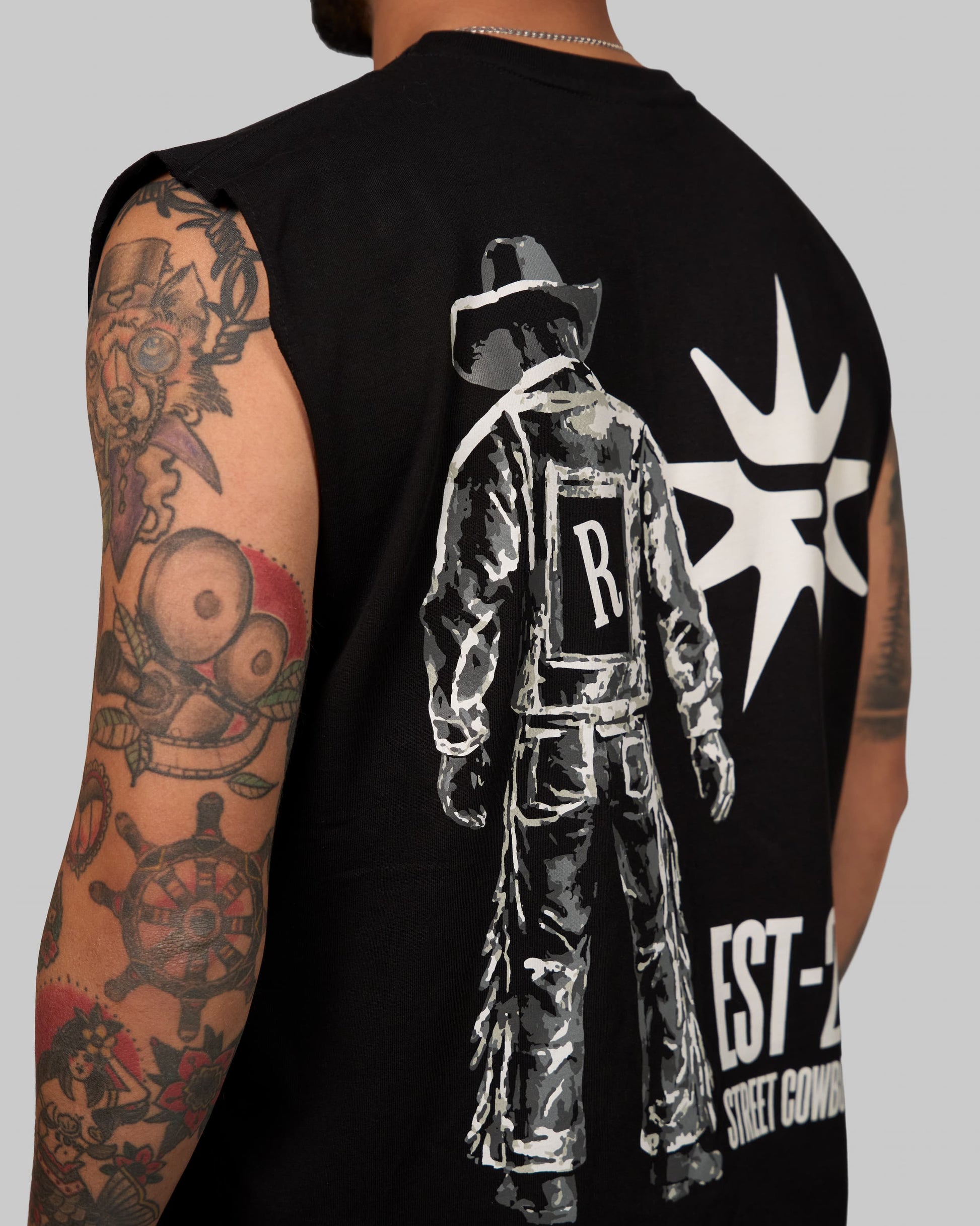 THE R COWBOY TANK NEGRA